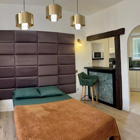 Le Petit Carlthon Appart Канны Экстерьер фото